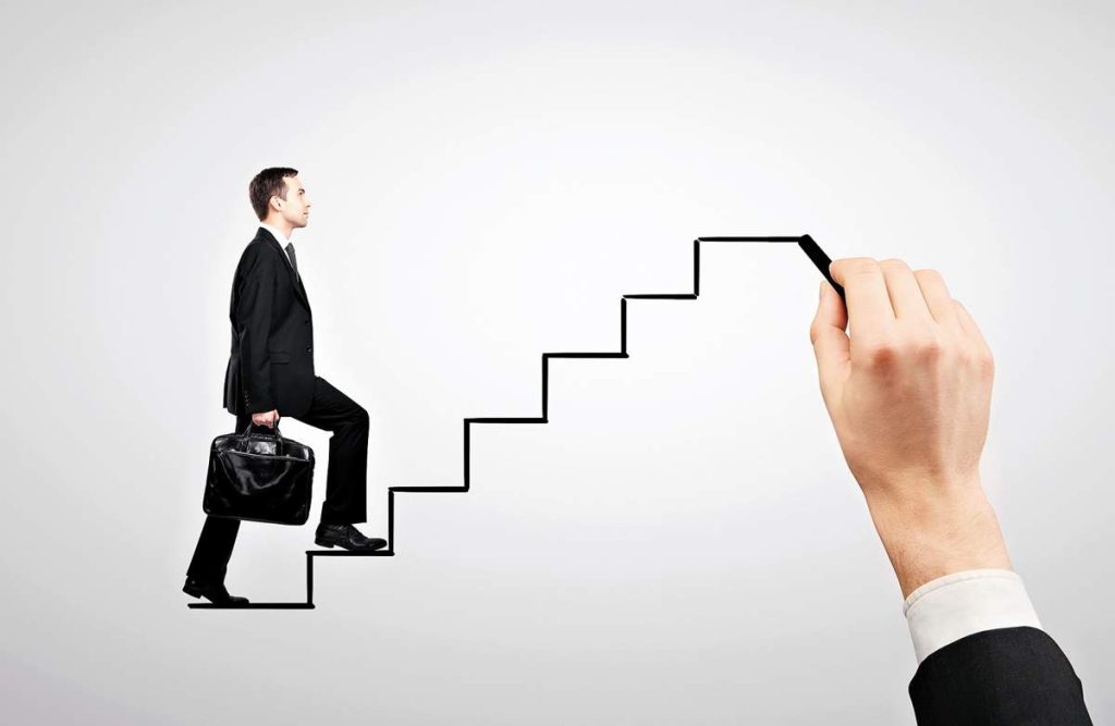 <strong>Почему трудно сдвинуться с карьерной точки: техники самоосознанности для лидеров.</strong>